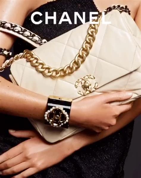 chanel handzeep|chanel 19 bag.